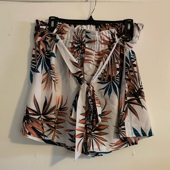 Shein Shorts - Picture 1 of 3